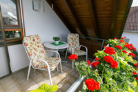 Gemütlich auf dem Balkon der Ferienwohnung